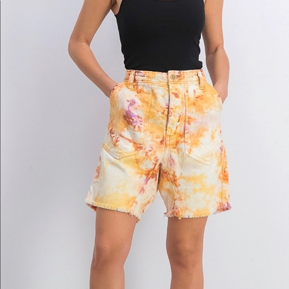 NWT FREE PEOPLE SHE'S A LEGEND HAREM SHORT -APRICOT TIE DYE